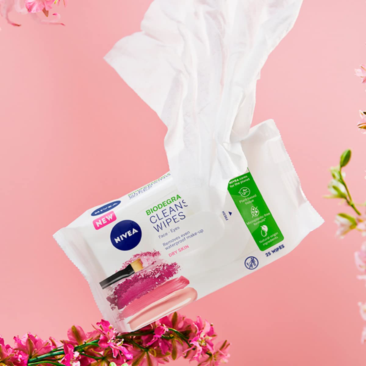NIVEA 3in1 Caring Cleansing Wipes Dry Skin (25 sheets), Plant-Based Biodegradable Wipes, Face Wipes for Dry Skin, Gentle yet Effective Make-Up Removal