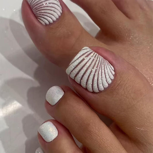 BelleVive 24-Piece White Press-On Toenails, Short Press-On Toenails with Shell Pattern Designs, Summer Toenail Enhancements for Women, Reusable Artificial Toenails