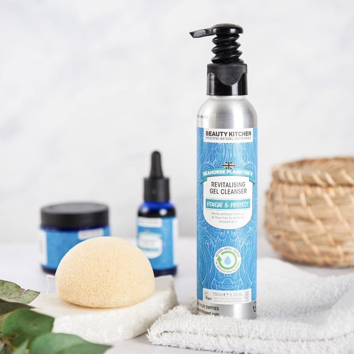 Beauty Kitchen - Seahorse Plankton + Revitalising Gel Cleanser 150ml - Removes Redness, Oil & Impurities - Hydrating Makeup Remover - Vegan/Cruelty Free