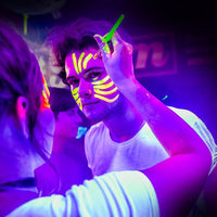 LOPHE UV Body Painting Set, 6 Pcs 30ML Ultraviolet Glow Face Paint with UV Lamp, UV Glowing Neon Liquid Face Painting, Non Toxic Face Body Paint for Carnival Halloween Cosplay Makeup Art Paint