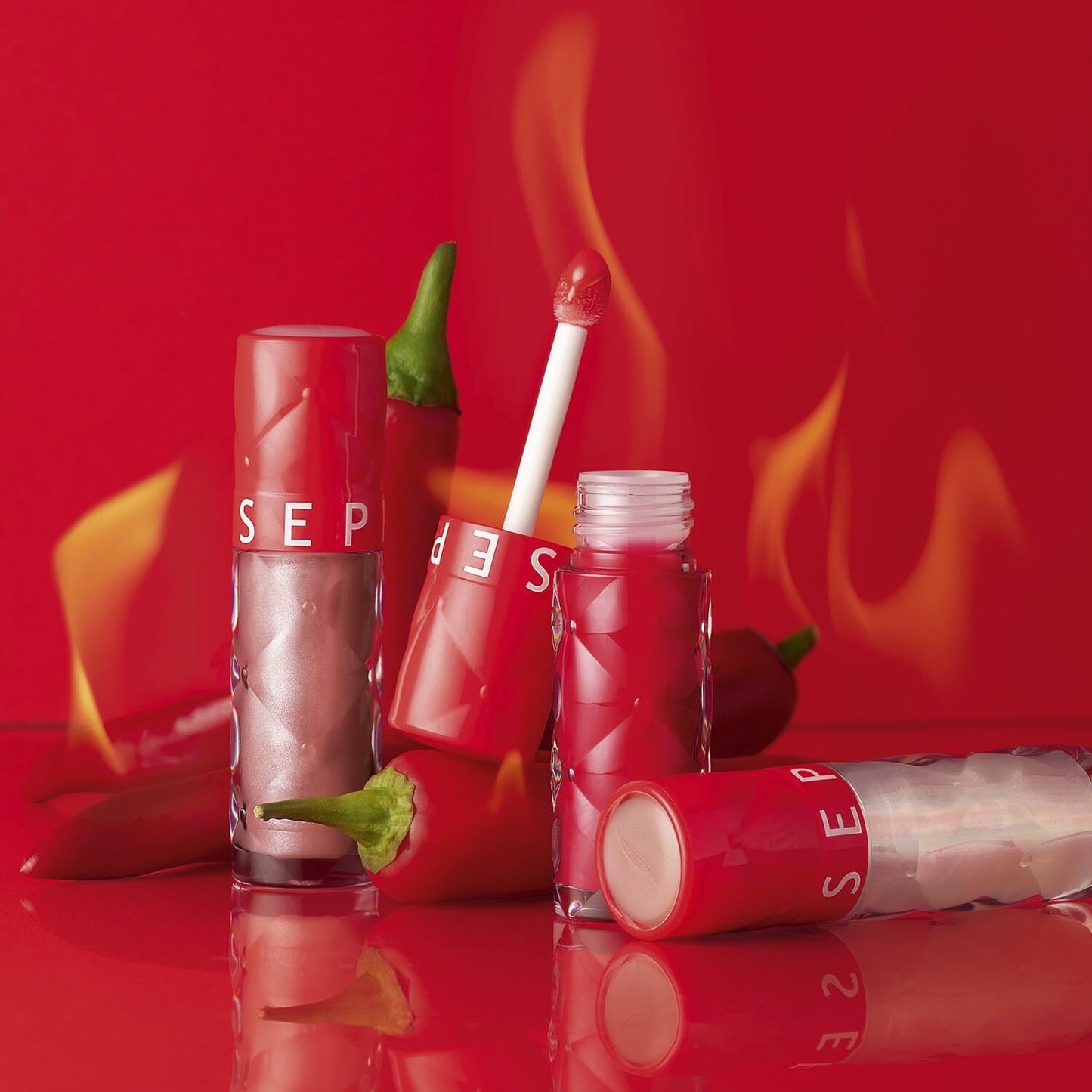 SEPHORA Sephora Outrageous Intense Moisturising and Volumising Lip Gloss Colour 03 Flame