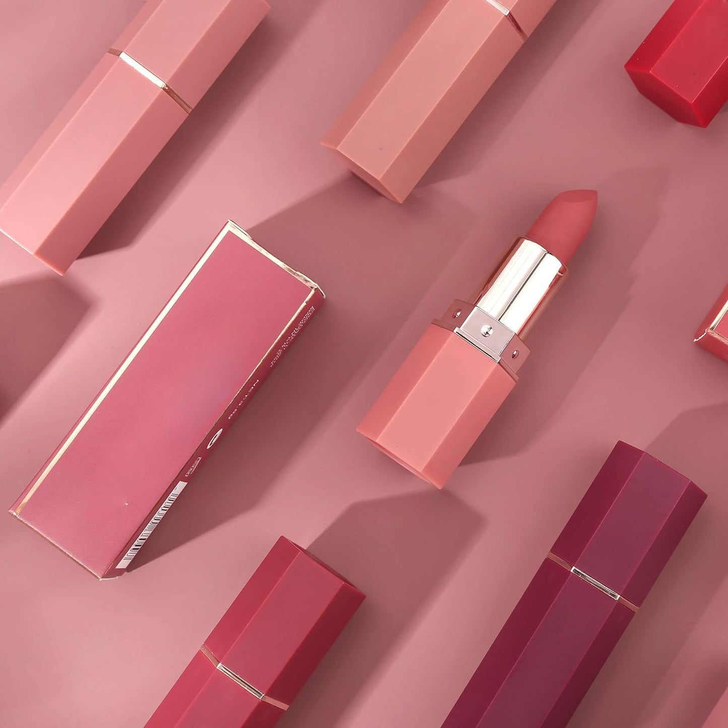 GL-Turelifes Matte Lipstick Velvety Red Lipsticks Waterproof Long Lasting Smoothing Non-stick Cup Sexy Colors Lipsticks (#05 Umber)