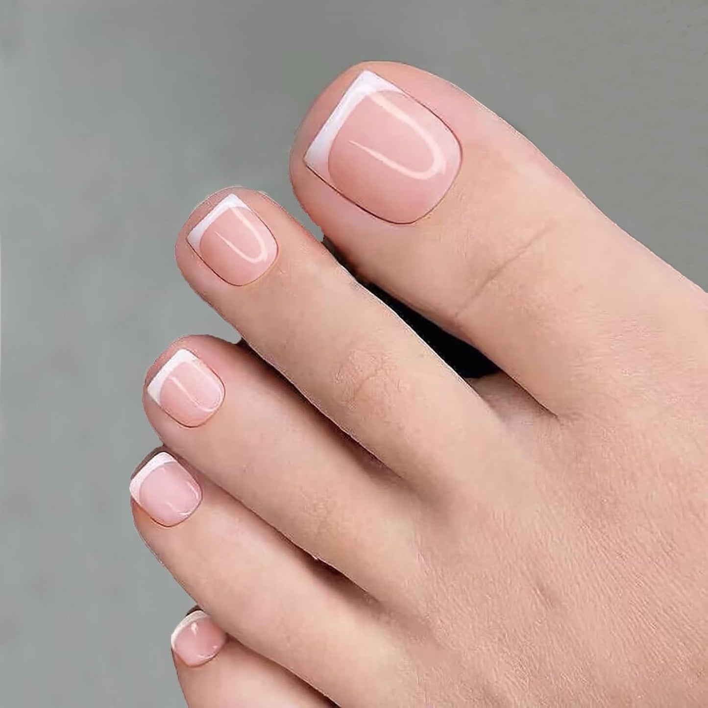 ZDHSOY 24Pcs French Tip Press on Toenails - Short Square Pink Fake Toe Nails/White French Tip False Toenails Acrylic Full Cover Press ons Toenails for Pedicure Decorations