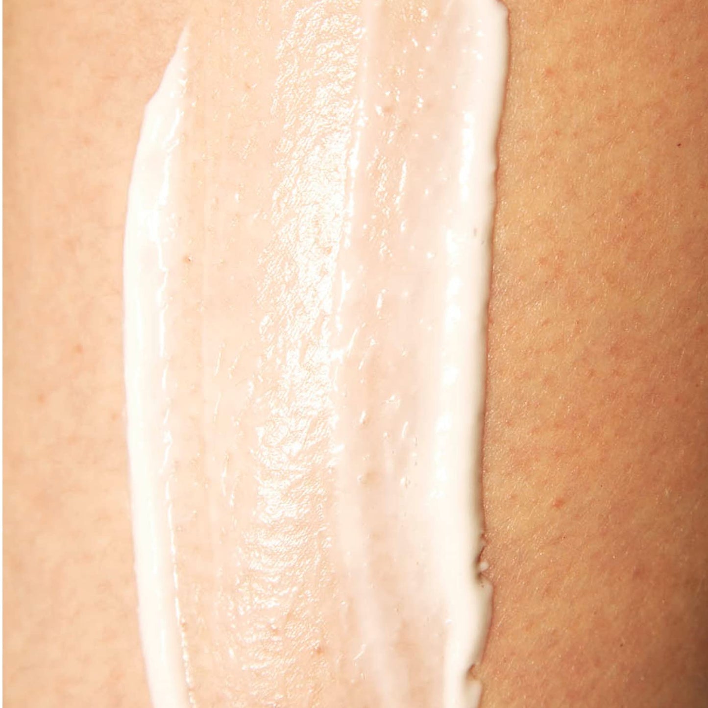 Yope YOPE Natural Body Lotion | Rhubarb Extract and Rose | Tsubaku and Organ Oil | Murmuru Butter | Macademia Oil | Dry Skin | Mositursing | 98% Natural ingredients | Rhubarb and Rose 300ml