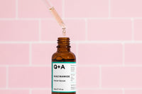 Q+A Niacinamide Serum, a signature blend of Pineapple, Passionfruit, Peach, Goji Berry, and Cantaloupe Melon, rich in antioxidants, protects the skin whilst hydrating and balancing, 30ml