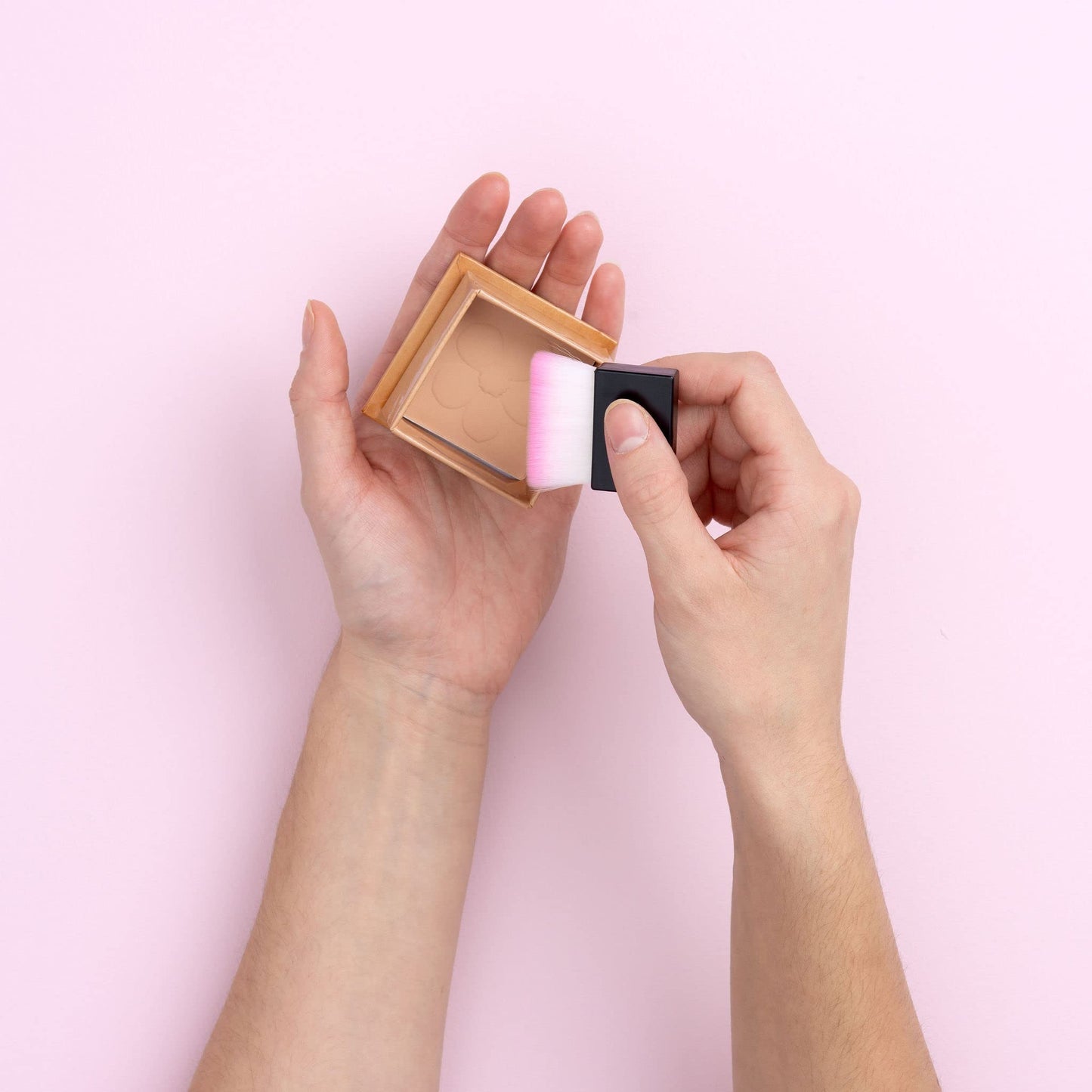 W7 Honolulu Sun-Light Bronzing Powder - Pressed Powder Bronzer - Contouring & Highlighting Vegan Makeup