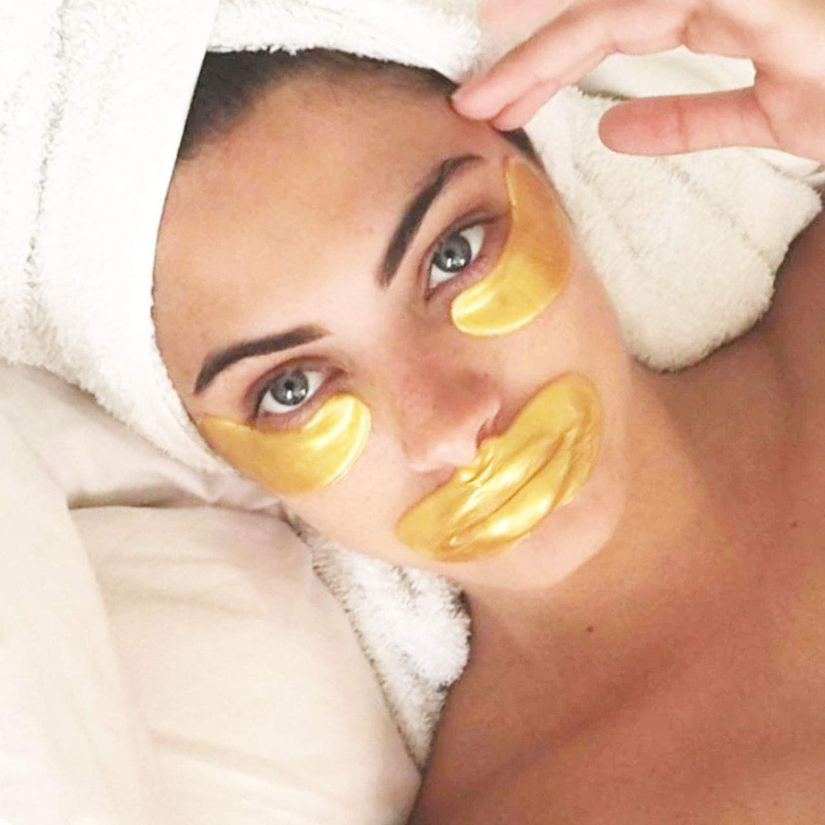 Miss Pouty Gold Lip Mask x5 – Collagen, Hyaluronic Acid, Plumping, Hydrating, Anti-Ageing, Moisturising, Soothing, Fuller Lips, Dry Lip Repair, Anti-Wrinkle, Crystal Gel Lip Treatment