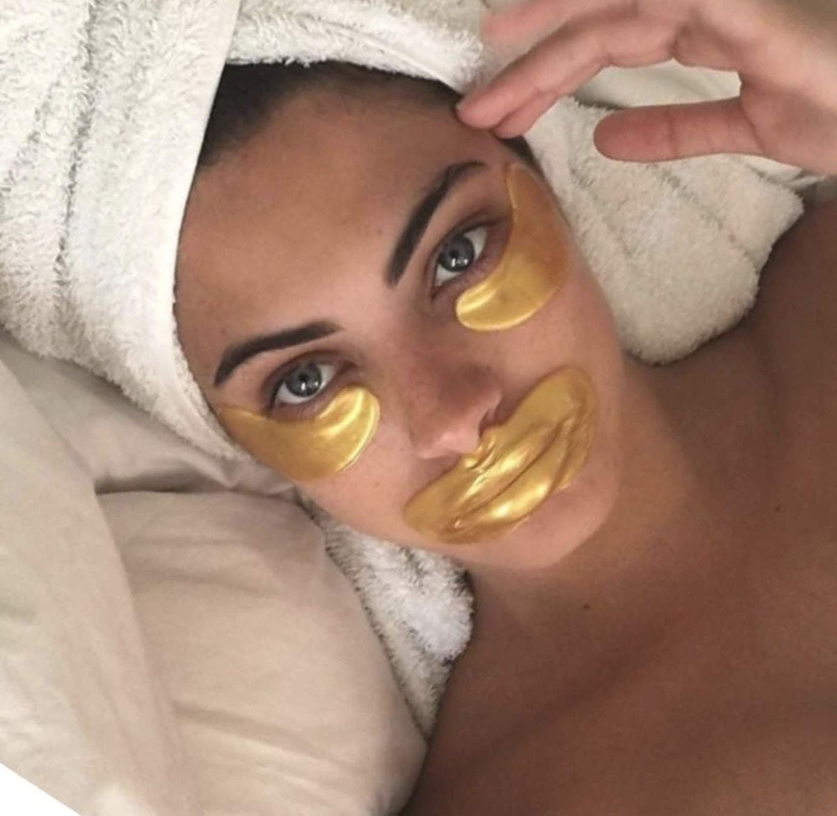 Miss Pouty Gold Lip Mask x5 – Collagen, Hyaluronic Acid, Plumping, Hydrating, Anti-Ageing, Moisturising, Soothing, Fuller Lips, Dry Lip Repair, Anti-Wrinkle, Crystal Gel Lip Treatment