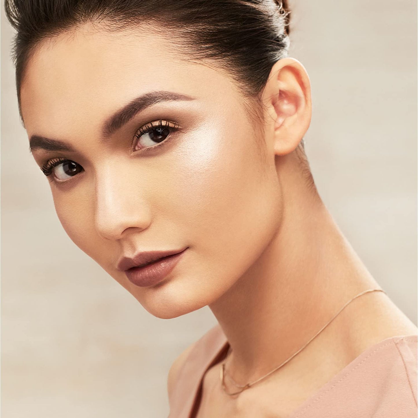 Maybelline Make-Up Master Strobing Stick Number 200, 02 Nude Glow, Medium