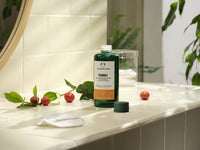 The Body Shop Vitamin C 150ml Glow Revealing Tonic enriched with AHA & Enzymes - Illuminate & Even - Vegan