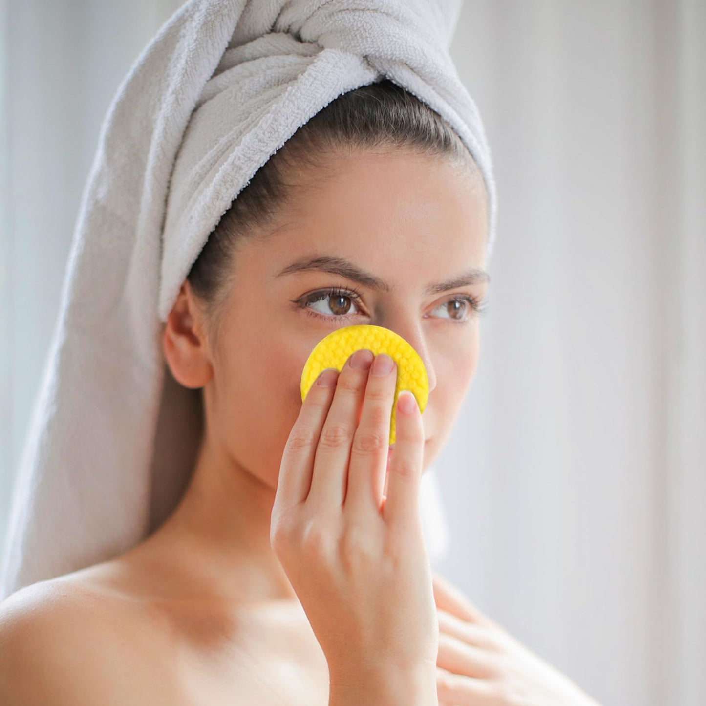 Sengwer 40pcs Exfoliating Kojic Acid And Turmeric Face Scrub Pads for Deep Cleansing and Oil Control