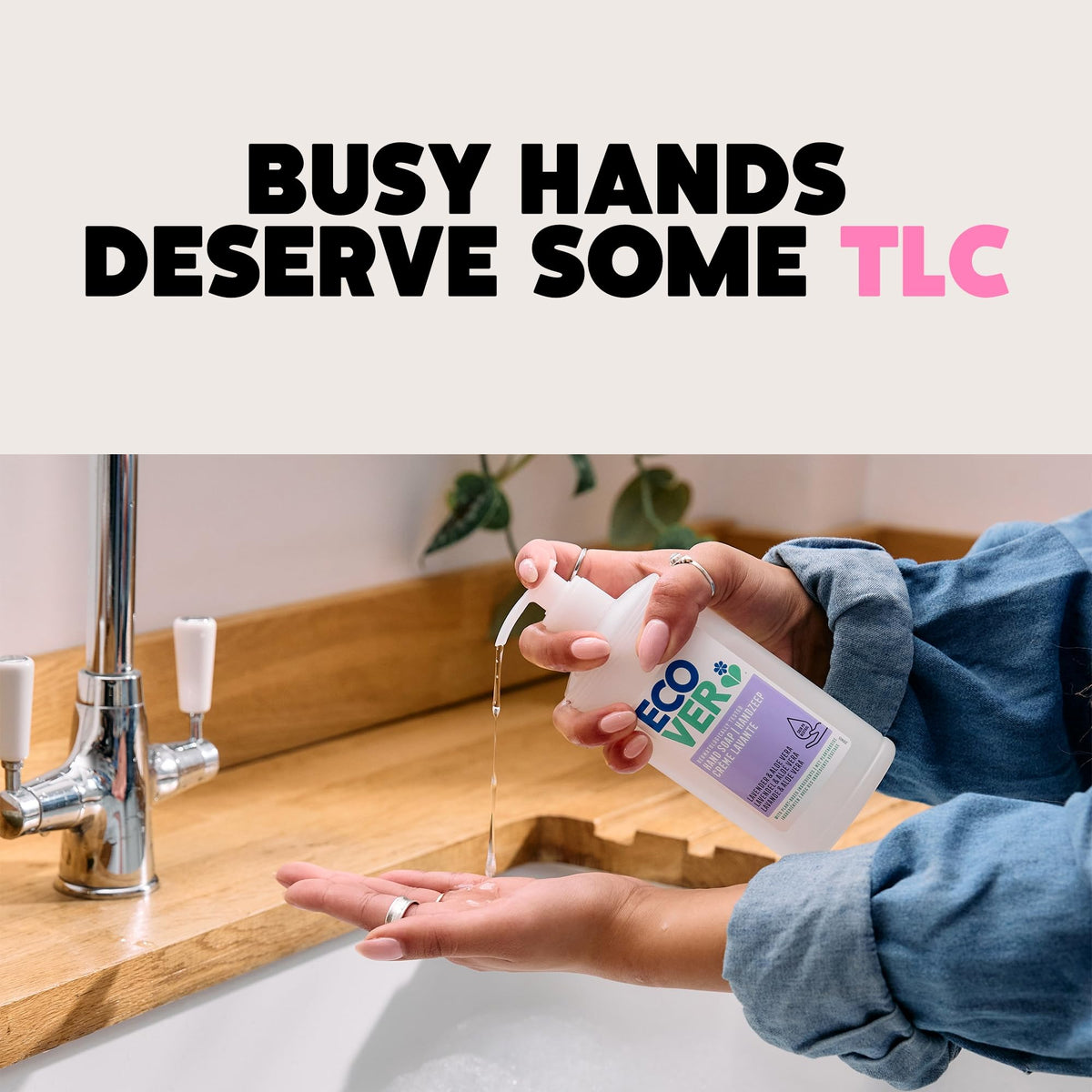 Ecover Hand Wash, Hand Soap, Gentle Hand Cleansing, Fresh Lavender & Aloe Scent, Pack of 1, 1 x 250ml
