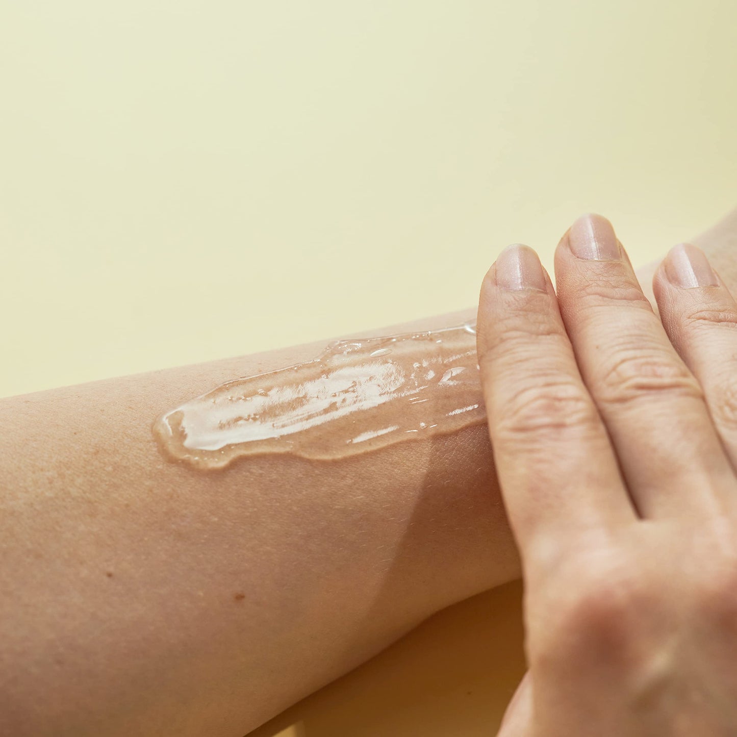 Aloe Vera Gel by Derora | Contains 100% Pure, Organic & Natural Bio Active Aloe Ingredients | for Healing, Soothing & Hydrating the Skin, Face & Body | Cruelty Free & Vegan (200ml (Pack of 1))