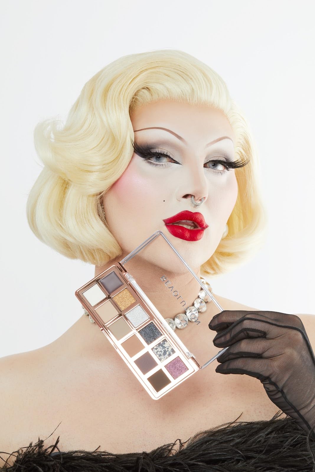 Revolution Beauty London Makeup Revolution, The Smokey Icon Grunge Eyeshadow Palette, Cream, Matte & Shimmer Finishes, 12 Blendable Shades