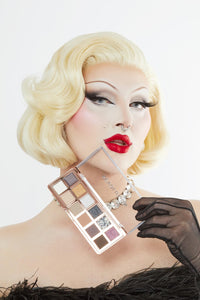 Revolution Beauty London Makeup Revolution, The Smokey Icon Grunge Eyeshadow Palette, Cream, Matte & Shimmer Finishes, 12 Blendable Shades