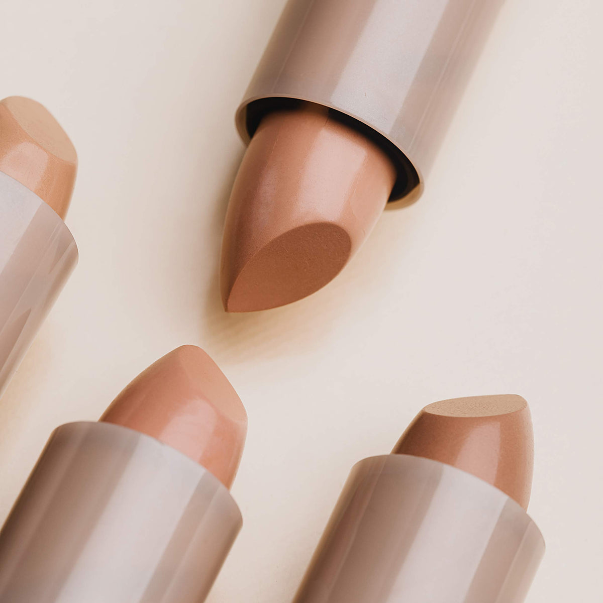 Rimmel London Hide The Blemish Concealer, 4 Natural Beige, 4.5 g, (Pack of 1)