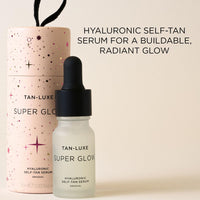 TAN-LUXE Tan-Luxe Super Glow Bauble Limited Edition Gift Set Containing Travel Size Gradual Facial Self-Tan Serum with Hyaluronic Acid, 10ml
