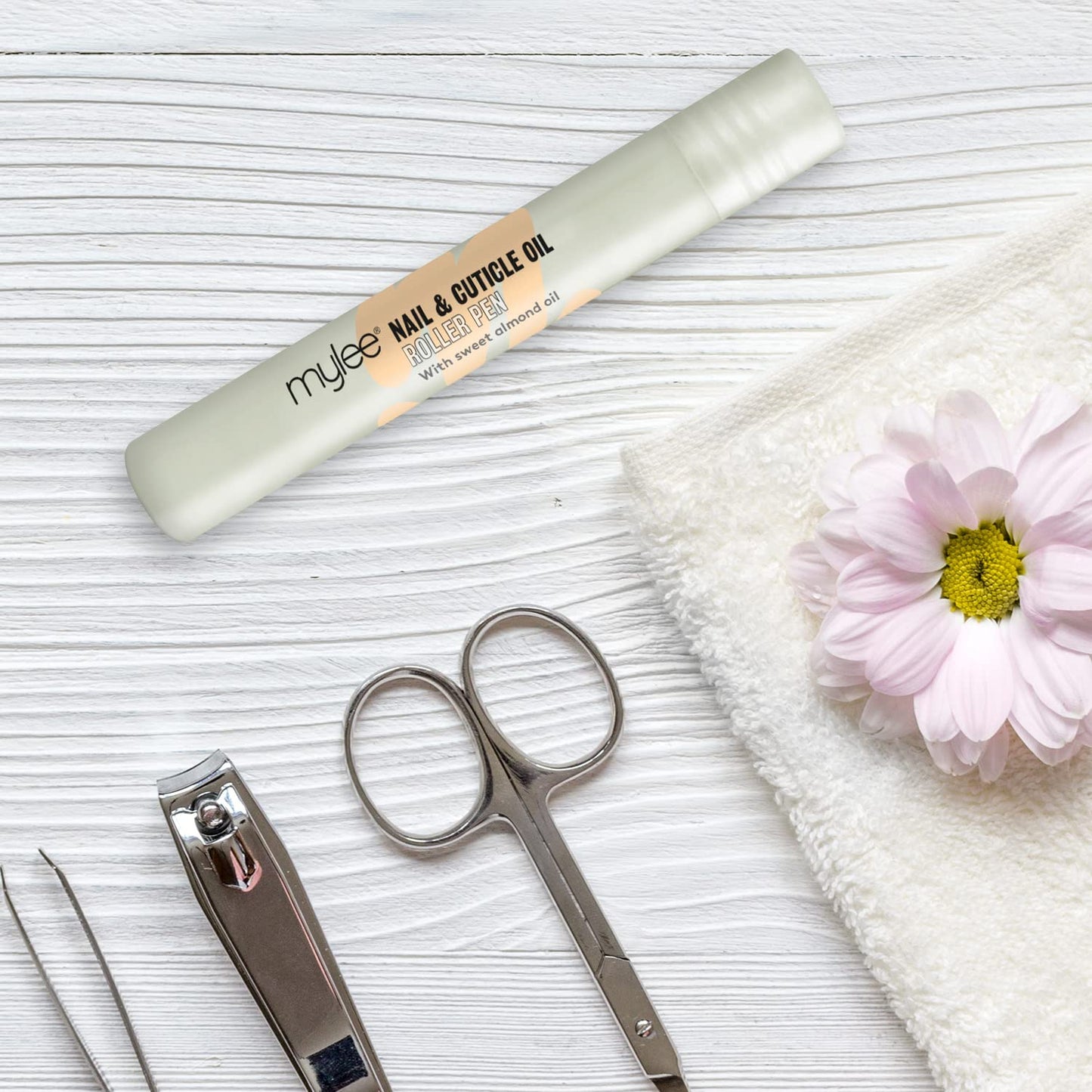 Mylee Nail & Cuticle Oil Rollerball Pen 10ml – Deeply Hydrating & Moisturising, Nourish & Condition, Non-Greasy Formula, Leaves No Sticky Residue, Enriched with natural extracts and vegetable oils