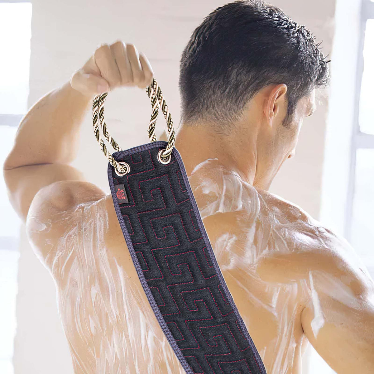 VIPITH Exfoliating Back Scrubber for Shower, 37 Inches Back Washer with Handles, Exfoliating Washcloth Body Exfoliator Bath Tool to Scrub Your Body Deeply for Men & Women Exfoliation (Black)