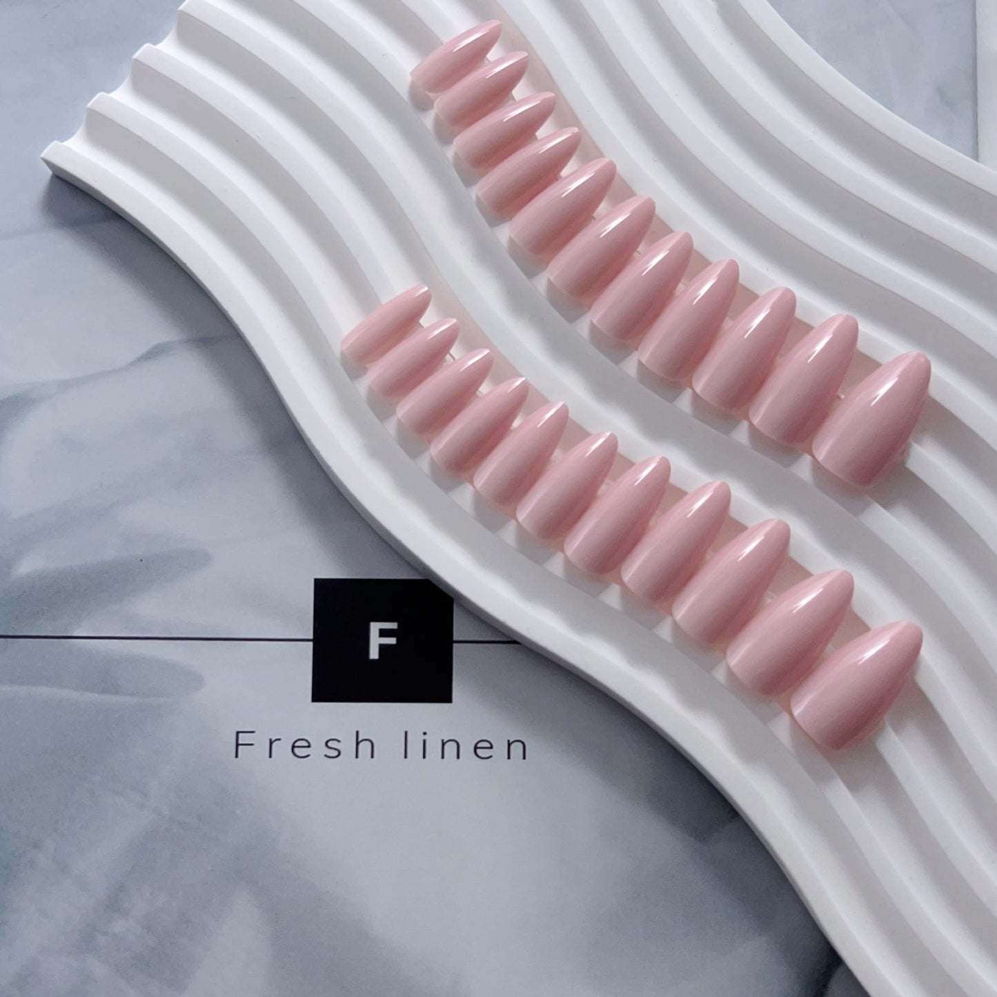 KQueenest Soft Gel Press on Nails Almond Medium, Dusty Light Pink False Nails Almond, Glossy Solid Nude Pink Fake Nails Set, Stiletto Reusable Stick on Nail for Women Finger Daily Wear 24 Pcs