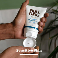 Bulldog Skincare | Men's Gift Set | Sensitive Moisturiser Cracker