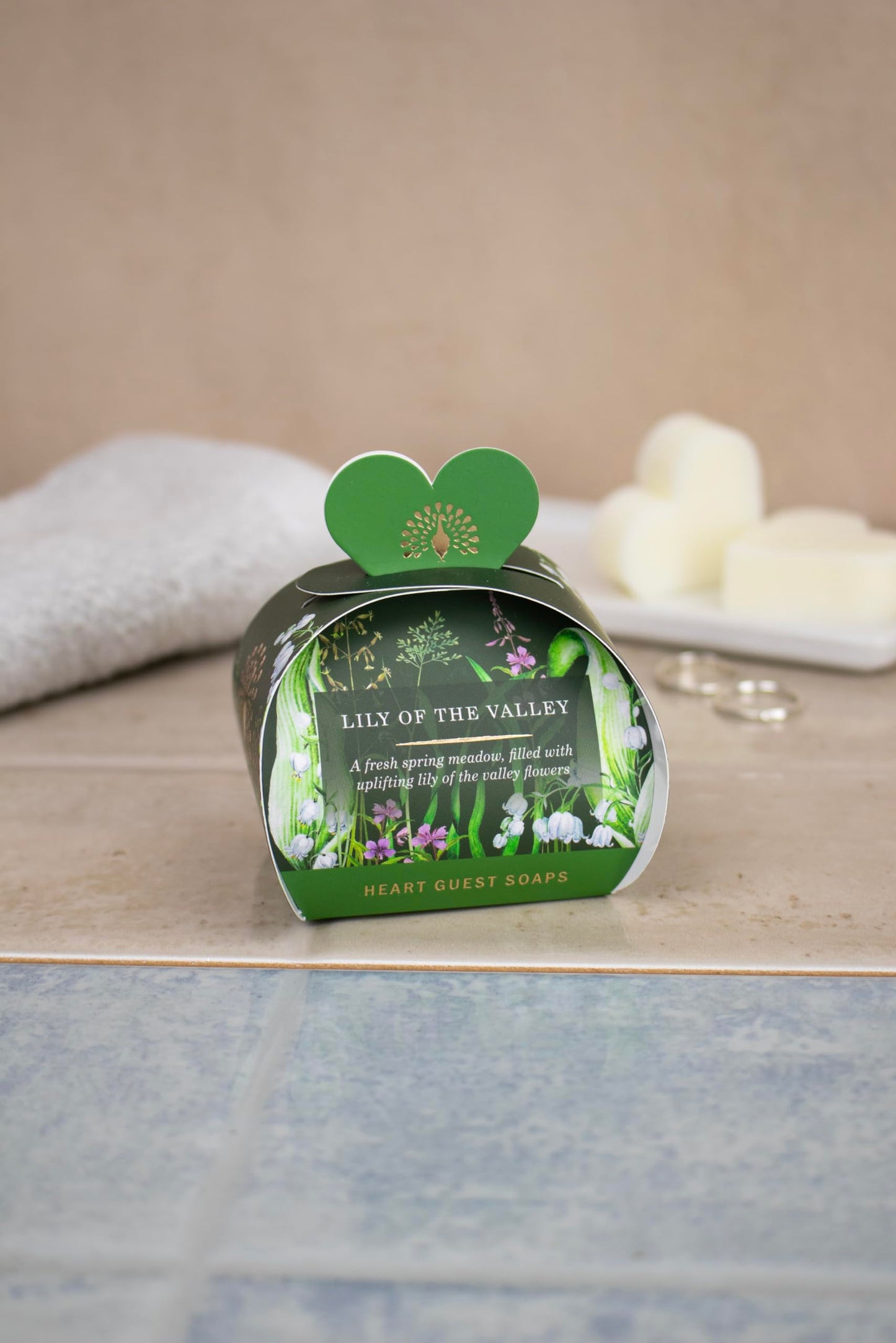 The English Soap Company, Luxury Packed Guest Soaps, Lily of the Valley, 3x20g