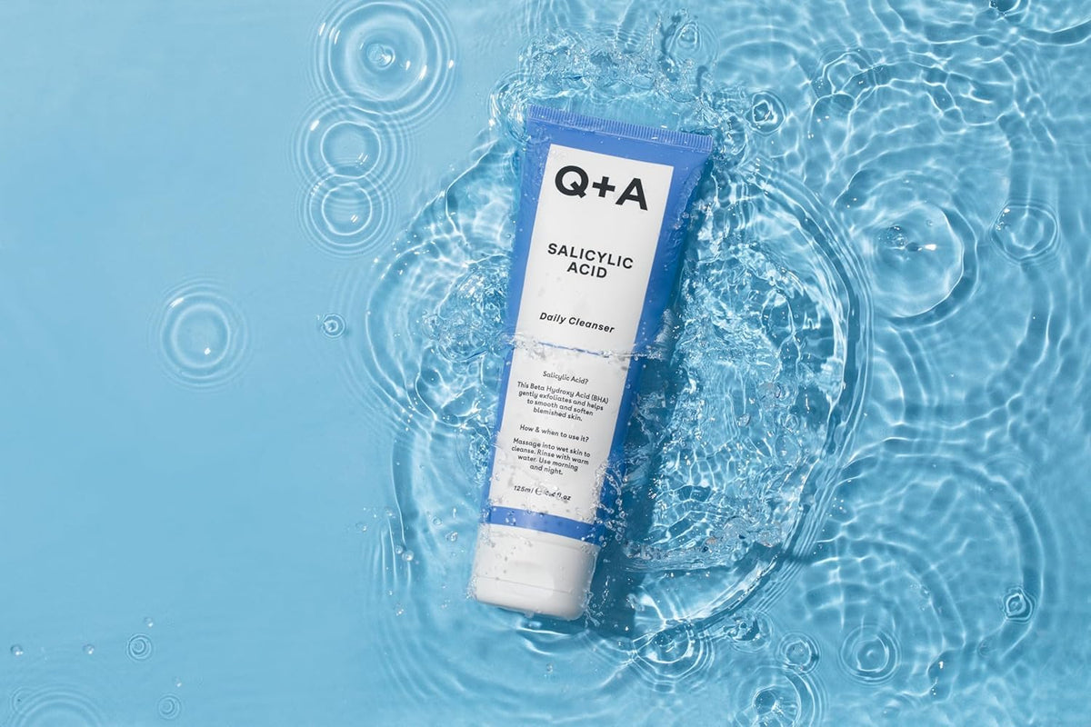 Q+A Salicylic Acid Daily Cleanser – Exfoliating Face Wash for Clear Skin, Targets Breakouts & Pore Congestion, Hydrating with Betaine & Allantoin, Vegan & Cruelty-Free, Made in UK, 125ml