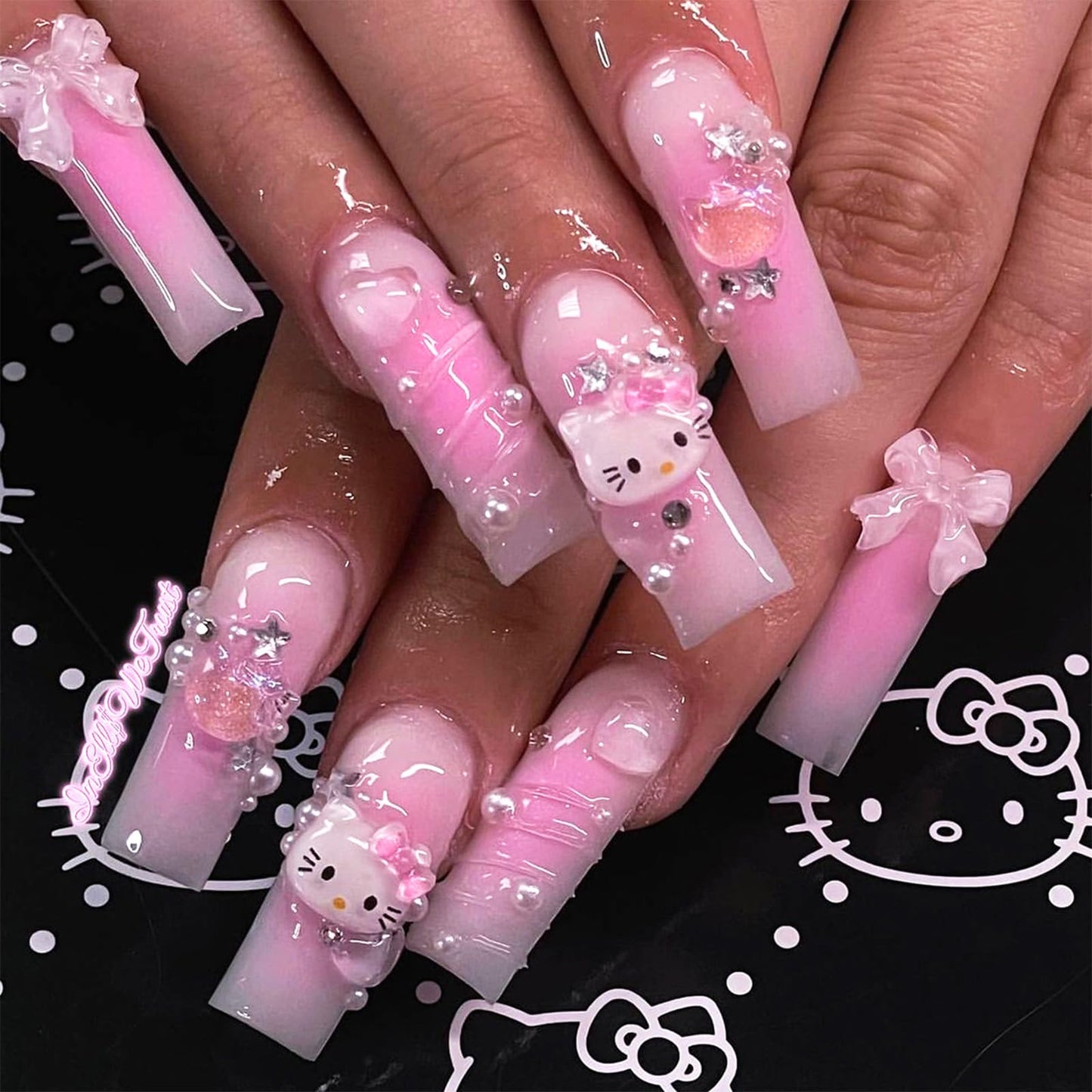 AVZXXKUF 24PCS French Pink Kitty Press on Nails,Cute Kawaii 3D False Nails,Cartoon Y2K Long Length with Pearl and Bow Design,Trapezoid Coffin Fake Nails,Glossy and Full Cover Acrylic Nails for Women