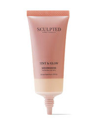 SCULPTED by Aimee Connolly Sculpted by Aimee Tint & Glow Tinted Moisturiser SPF30, Hydrating Skin Tint Foundation with Radiant Coverage, TG2.75