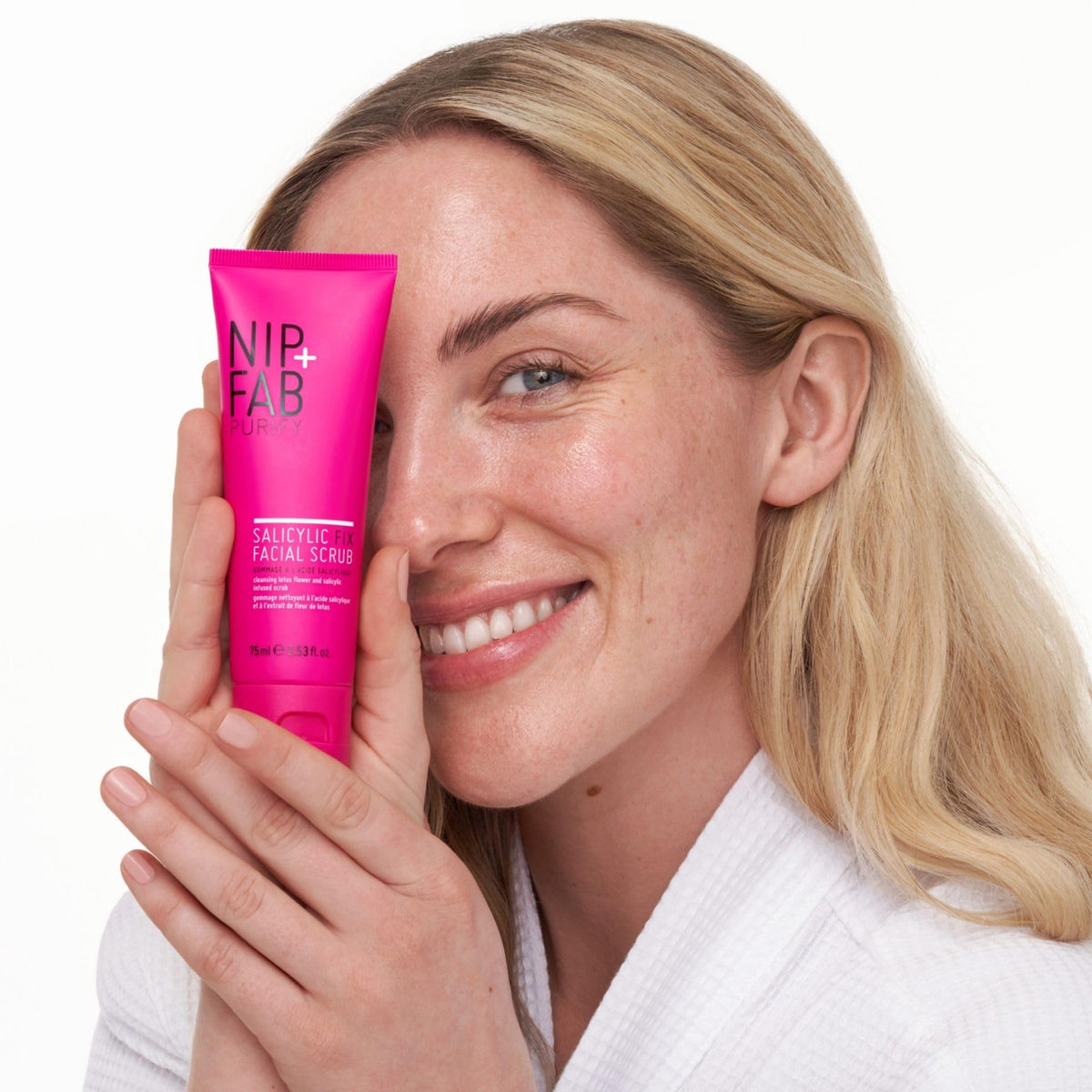 Nip+Fab Nip + Fab Salicylic Acid Fix Scrub for Face with Vitamin E and Volcanic Rock Exfoliating Facial Cleanser Exfoliant for Pores and Oil Control, 75 ml
