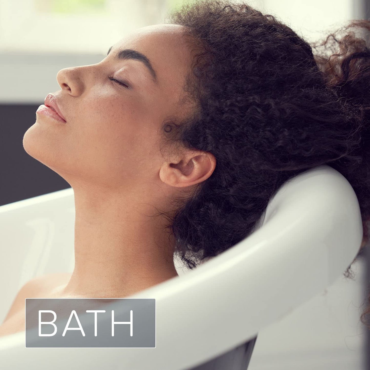 Naissance Certified Organic Castor Oil (no. 217) 100ml – Pure, Cold Pressed, Unrefined – for Eyelashes, Hair, Eyebrows, Beard Growth, Nails, Skin, Massage