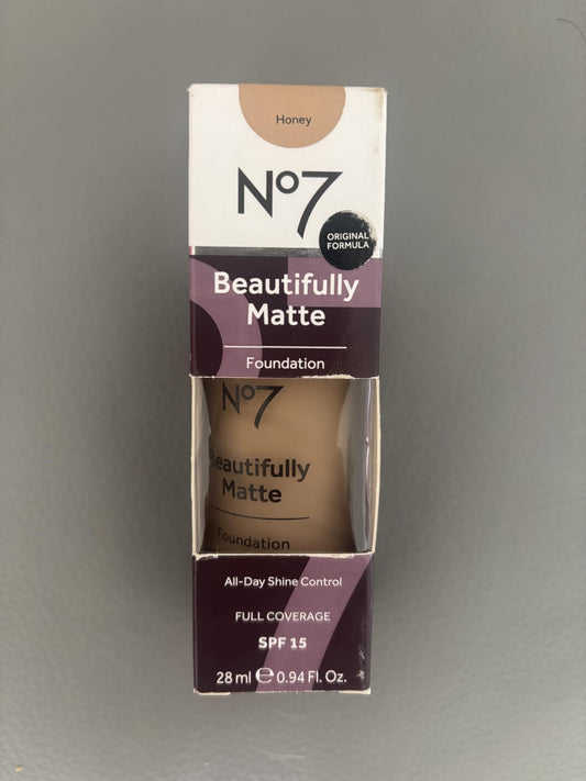 No7 Beautifully Matte Foundation, 30ml, Honey