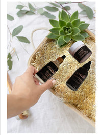 Retinol Serum 2.5% Vitamin A for Face with Hyaluronic Acid, Vitamin E and Aloe Vera - Anti Aging - Reduces Wrinkles & Fine Lines, Fades Dark Spots by Eonia Cruelty FREE & VEGAN