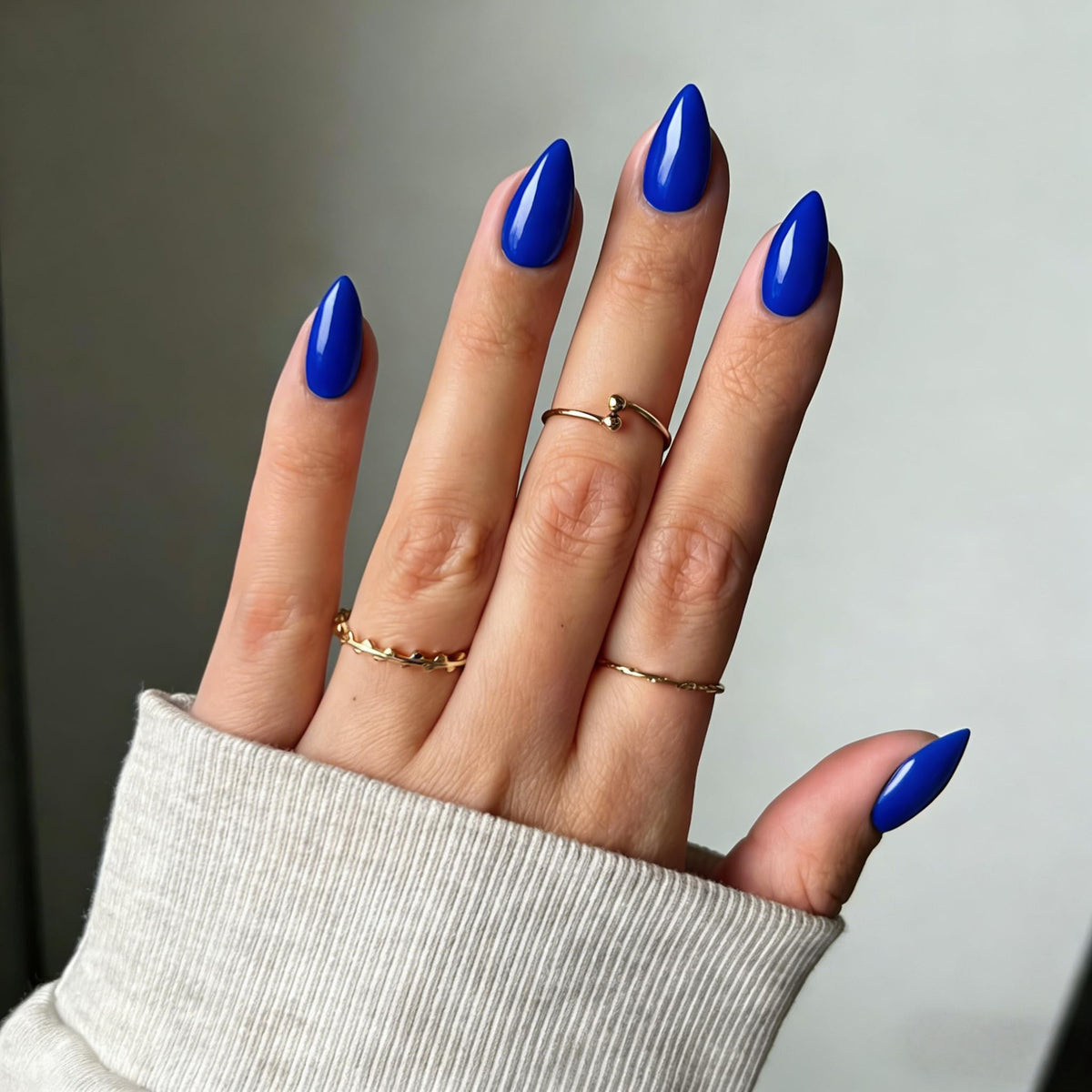 SXVME Royal Blue Press on Nails Short Almond Shaped, 30 Pcs Thick Short Fake Nails Press on Natural Acrylic False Nails Custom Solid Color Glue on Nails Medium Natural Fit For Women