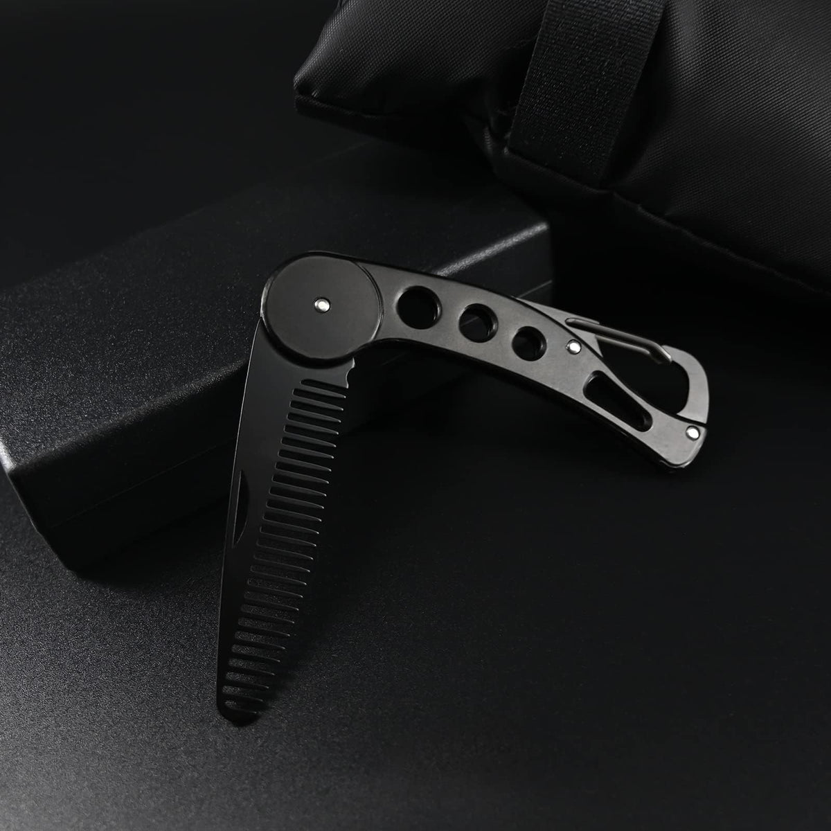 YancLife Stainless Steel Folding Comb for Men's Grooming & Styling Beards & Mustaches, Anti-static, 9.5 * 3 * 1.5cm