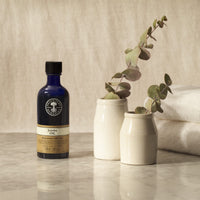 Neal's Yard Remedies Neal’s Yard Remedies Jojoba Oil | Jojoba Oil for Hair | Jojoba Oil for Face | Softening and Conditioning Oil for Hair and Body | Jojoba Oil Organic | Vegan | 100ml