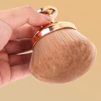 Tinoaly Extra Large Body Makeup Brush for Self Tanner, 3.54 Inch Big Wide-Headed Oval Tan Kabuki Brush Bronzers Blend Self Tanning Applicator with Drawstring Bag for Face Neck Back Legs Wet & Dry Use (Gold)