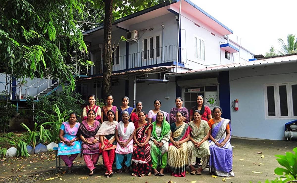 Holy Lama Spice Drops Turmeric Extract - Natural Cooking Ingredient. Savoury, Asian, Thai, Chutneys or Healthy Recipes 1 x 100ml Bottle