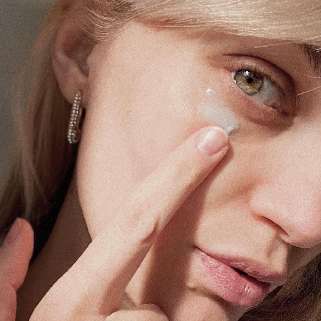 Beauty Kitchen - Seahorse Plankton + Bright Eyes Probiotic Serum 30ml - Brightening & Hydrating - Targets Fine Lines, Wrinkles & Dark Circles - Vegan/Cruelty Free