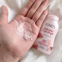 Pond's POND'S Watermelon Fresh & Bright Translucent Facial Powder For All Skin Types, 50 Gm, Rose