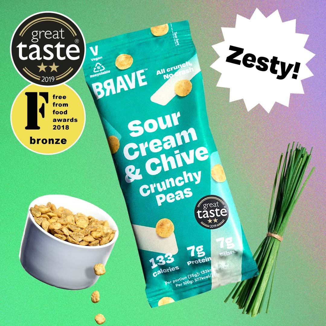BRAVE Crunchy Peas: Sour Cream and Chive - Delicious Healthy Snacks - Vegan - High in Plant Protein & Fibre - Low Calorie - Plant-Based - No Sugar - Box of 12 Packs (35g Each)