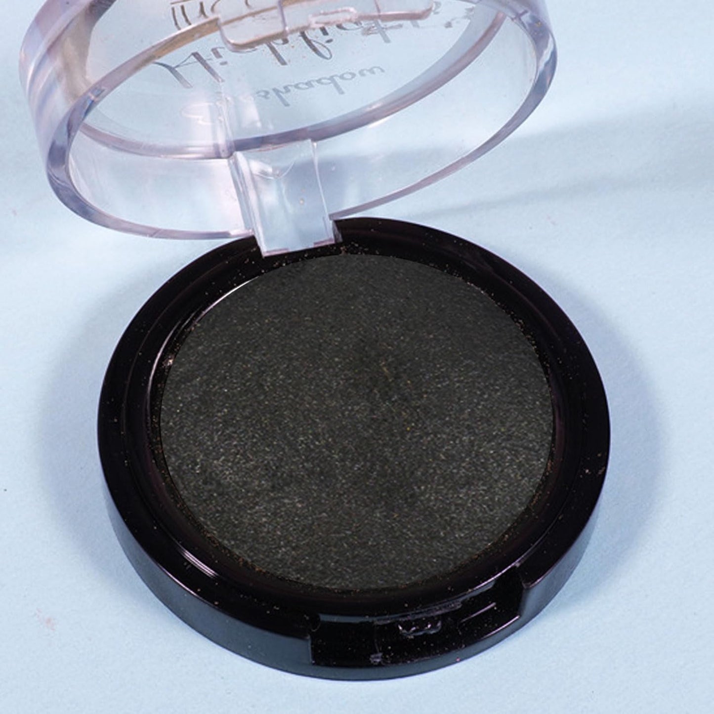 LYNTYAOU Single Black Matte Eyeshadow, Smoky Eye Pressed Powder Eyeshadow, Highly Pigmented Waterproof Long Lasting Sweat-proof Eye Shadow, Smokey Gothic Intense Black Eye Make up for Party