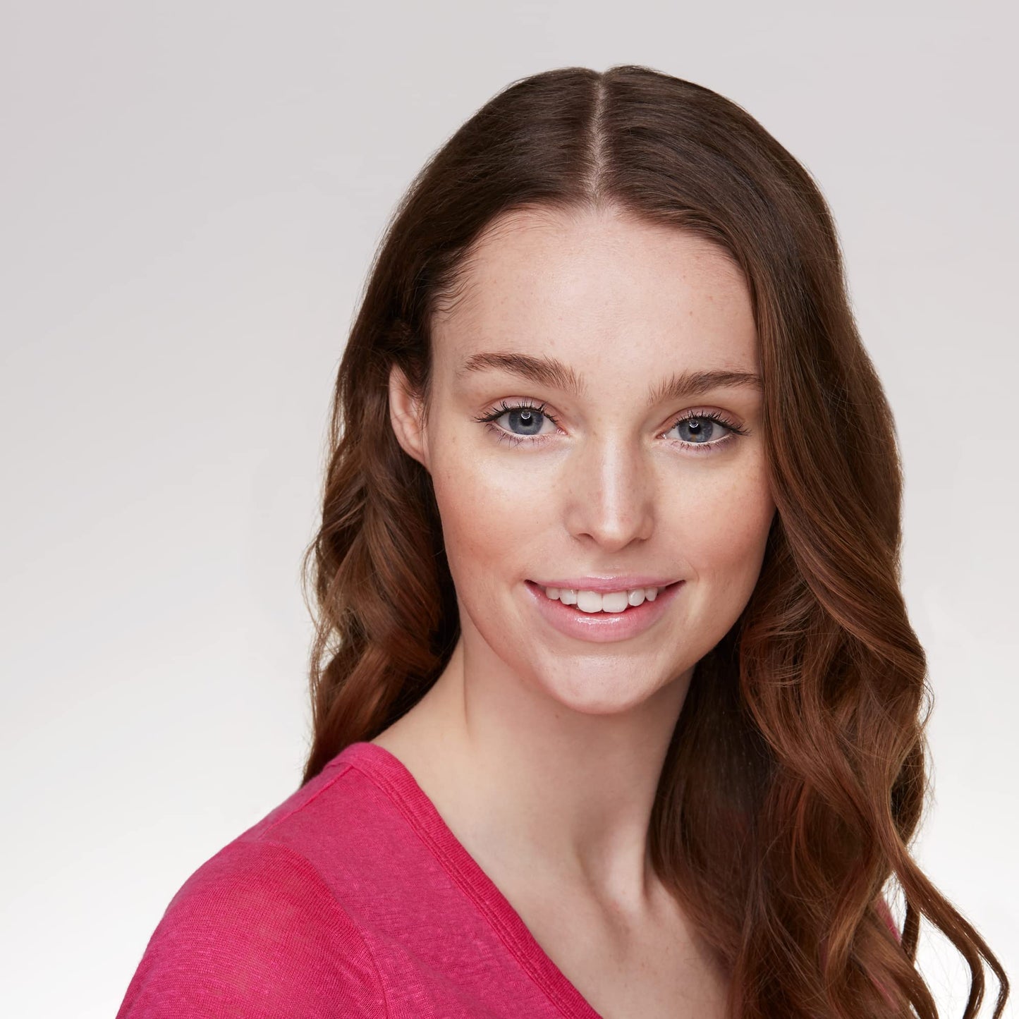 essence cosmetics inner eye brightening pen 01 - everybody's shade pencil