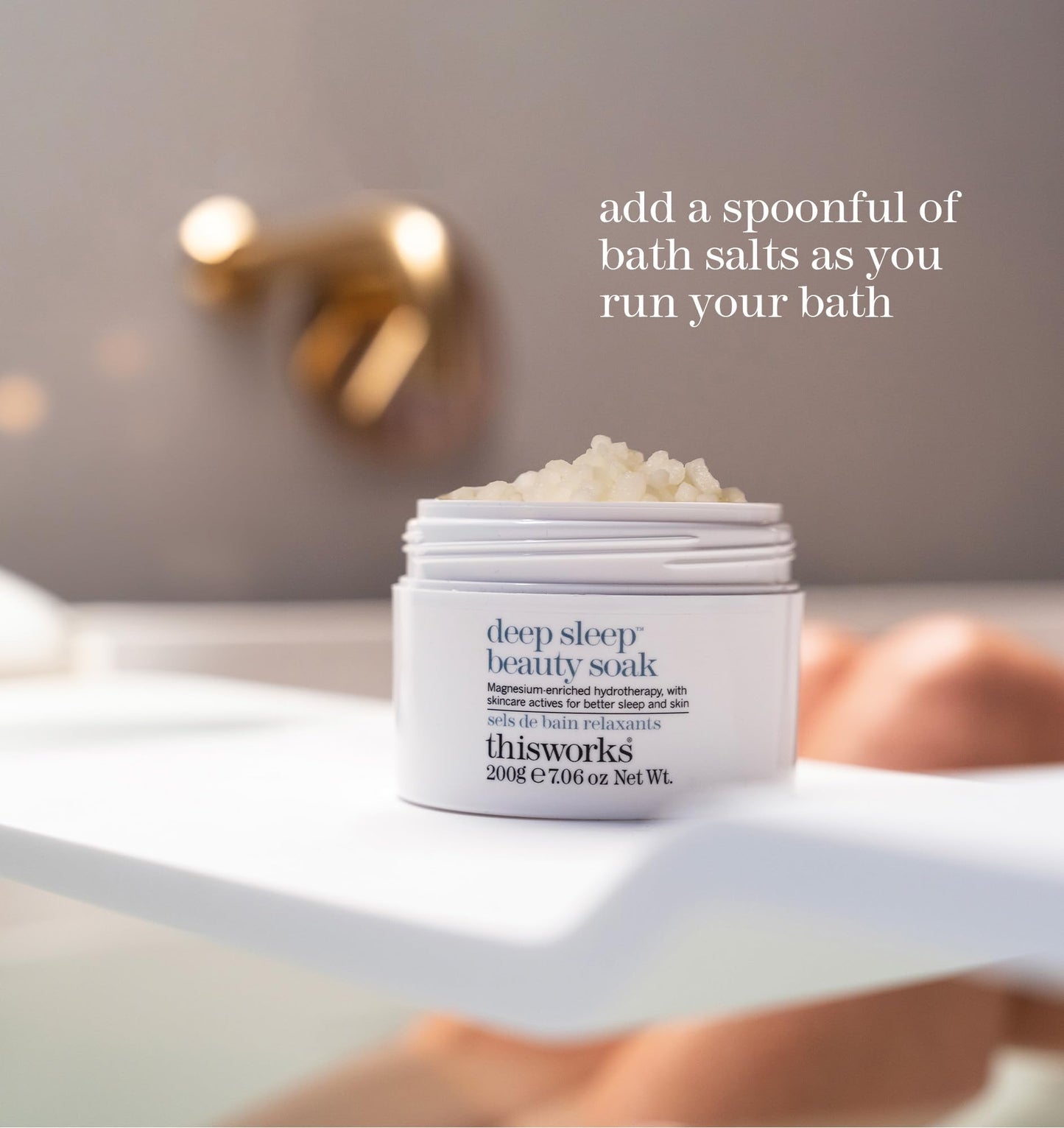 This Works Deep Sleep Bath Soak, 200 g - Luxury Bath Salts Infused with Lavender, Camomile and Vetivert Essential Oils - Relaxing Bath Salt to Unwind Before Sleep