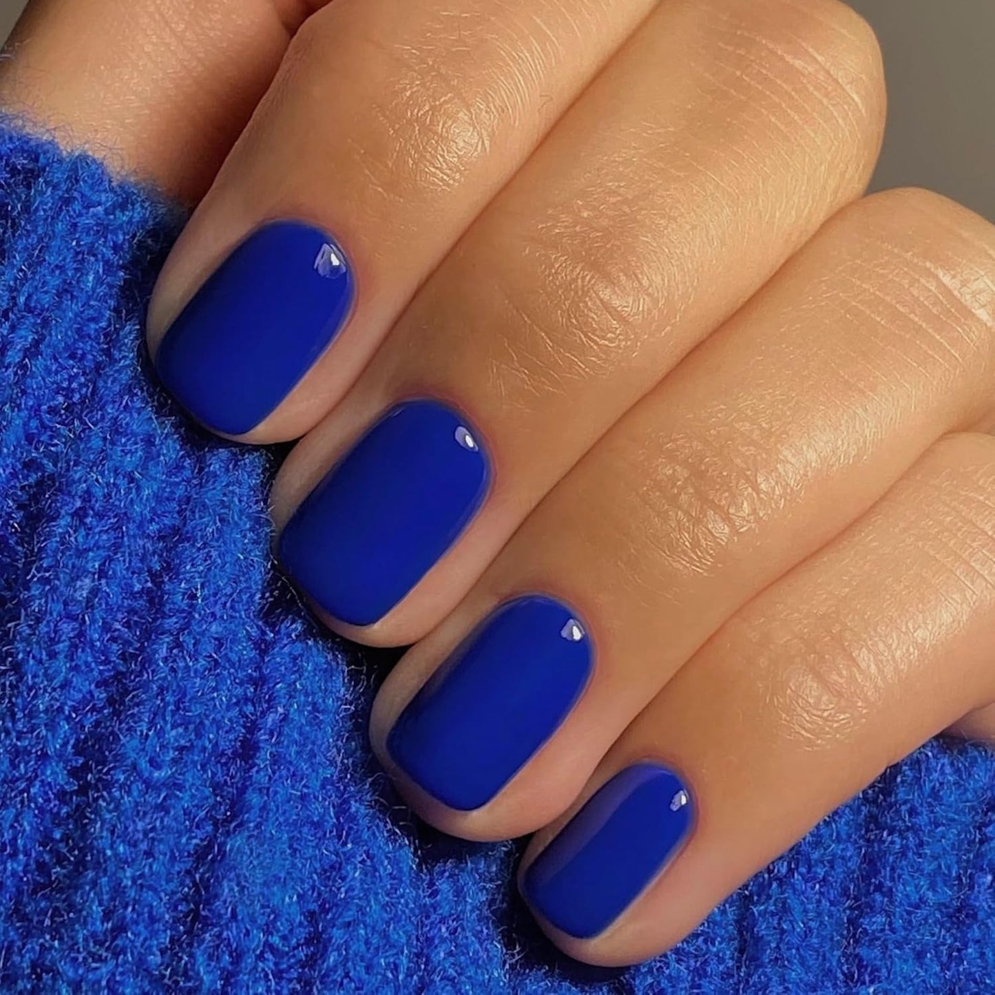 SXVME 48 Pcs Royal Blue Press on Nails Short Square Acrylic False Nails Short Coffin Natural Fake Nail Set Elegant Solid Color Full Cover Glossy Gel Stick on Nails for Women Daily Wear