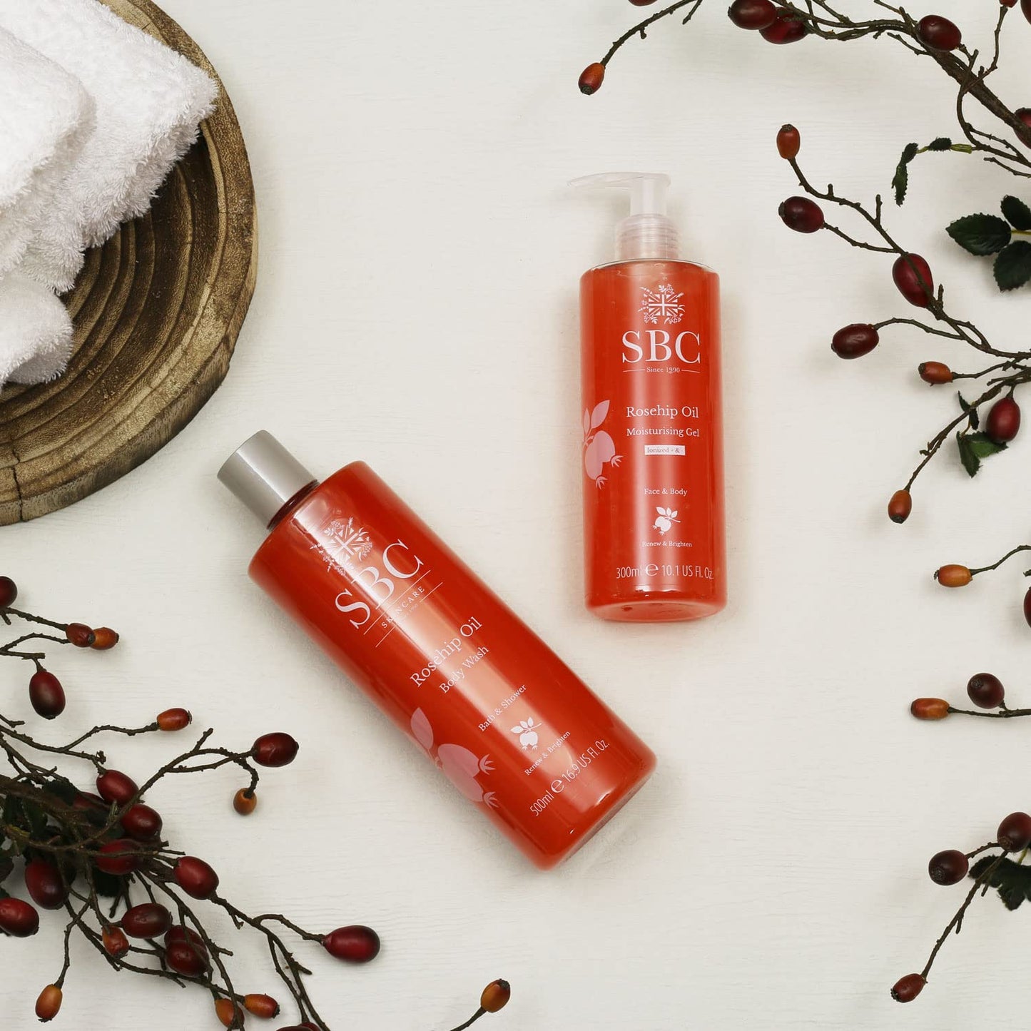 SBC Skincare Rosehip Oil Body Wash 300ml, Anti-Ageing Bath and Shower Body Wash with Rosehip Oil and Vitamins A, C and E, Delicate Scent