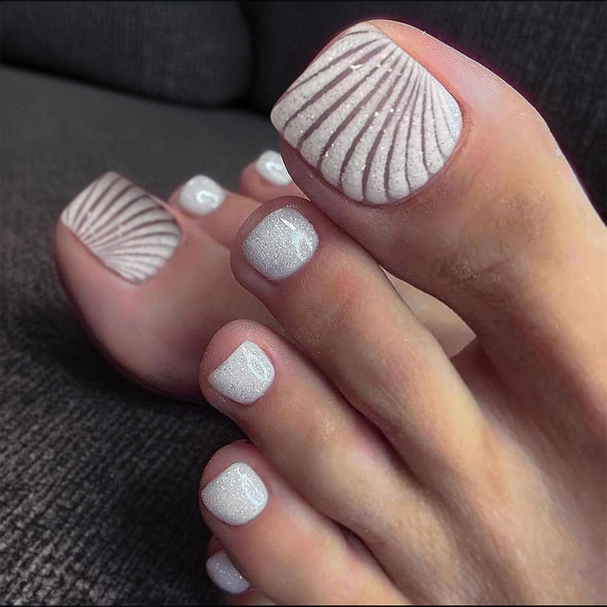 BelleVive 24-Piece White Press-On Toenails, Short Press-On Toenails with Shell Pattern Designs, Summer Toenail Enhancements for Women, Reusable Artificial Toenails