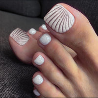 BelleVive 24-Piece White Press-On Toenails, Short Press-On Toenails with Shell Pattern Designs, Summer Toenail Enhancements for Women, Reusable Artificial Toenails
