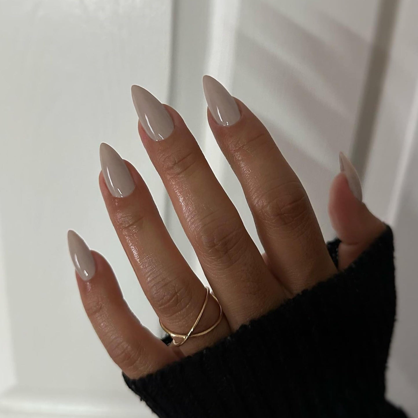 SXVME Khaki Grey Press on Nails Medium Stiletto Almond, Pure Nude False Nails Set Reusable Fake Nails with Feature Protective UV Coating for Women Nail Art Manicure in 24PCS