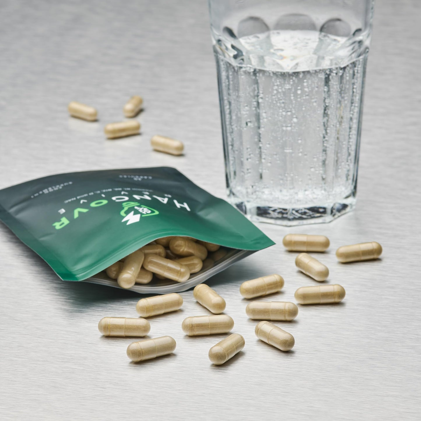 Hangovr Liver Detox Supplement, Formulated with NAC & Electrolytes Vitamins B1, B6, B12, Vitamin C, D3 & Magnesium, Food Supplement, 40 Vegan Capsules